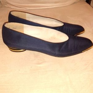 Vintage Stuart Weitzman Navy Gold Flats Size 8 AAA